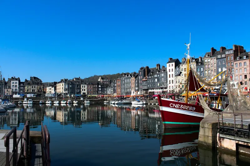 Honfleur, port et maisons normandes, destination de séminaire